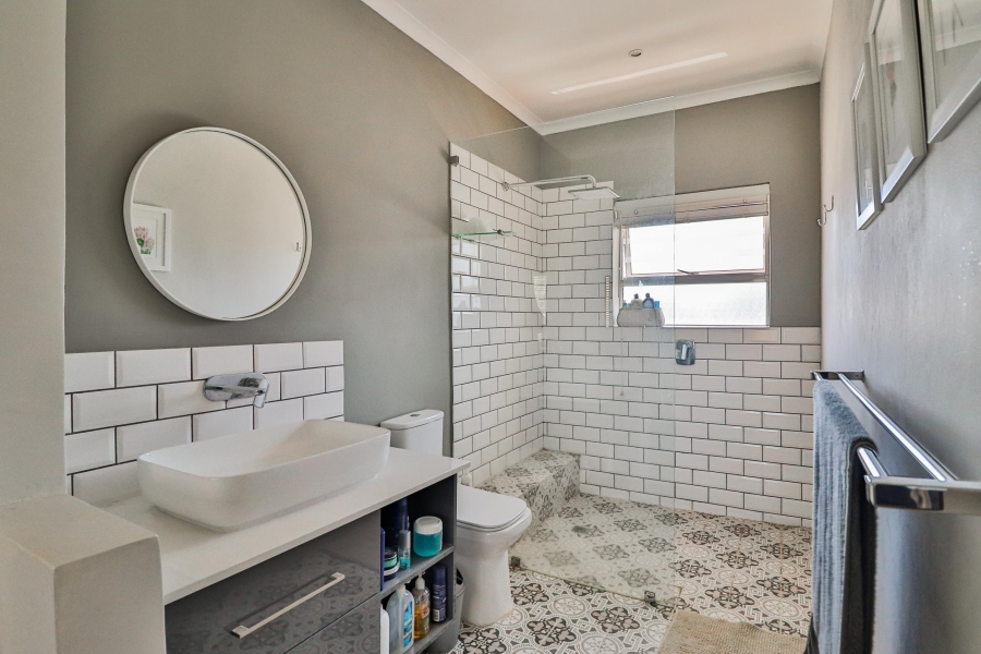 3 Bedroom Property for Sale in Summerstrand Eastern Cape